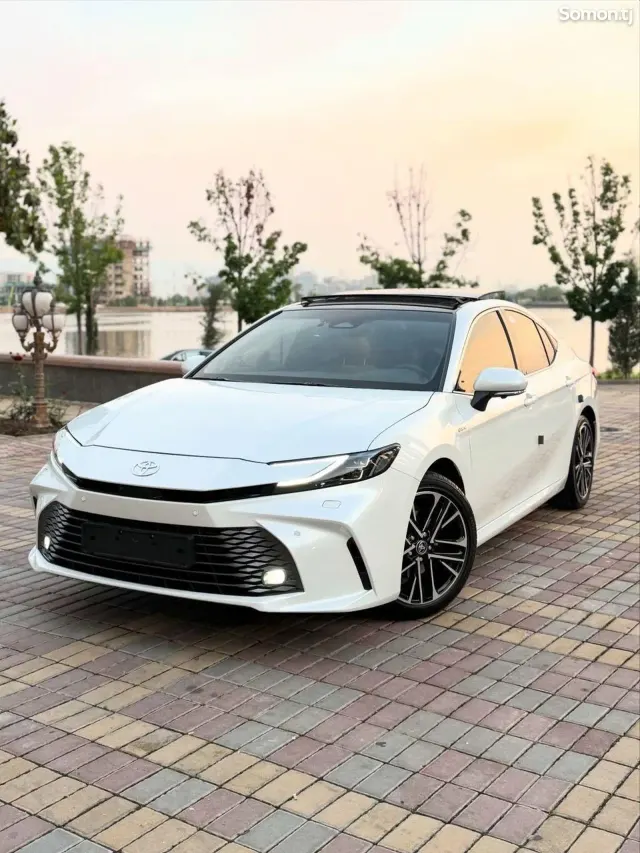 Toyota Camry 2026 · 2.5 AT