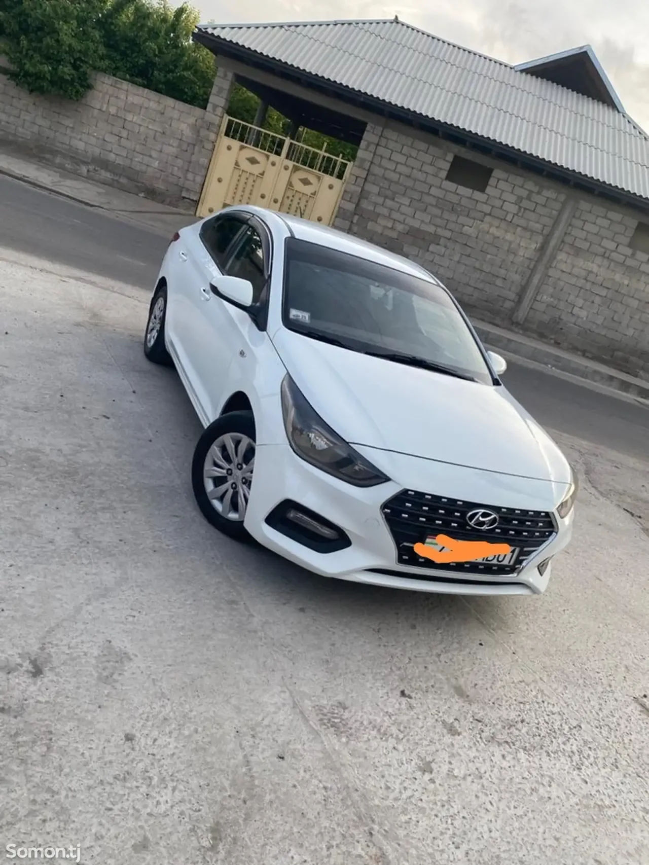 Hyundai Accent 2018 · 1.5 AT