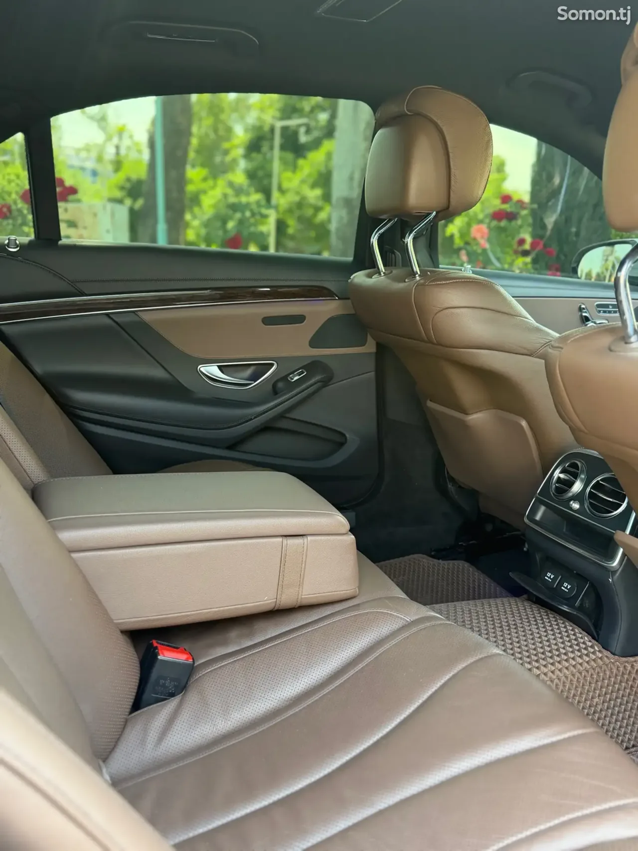 Mercedes-Benz S class 2015 · 4.0 AT