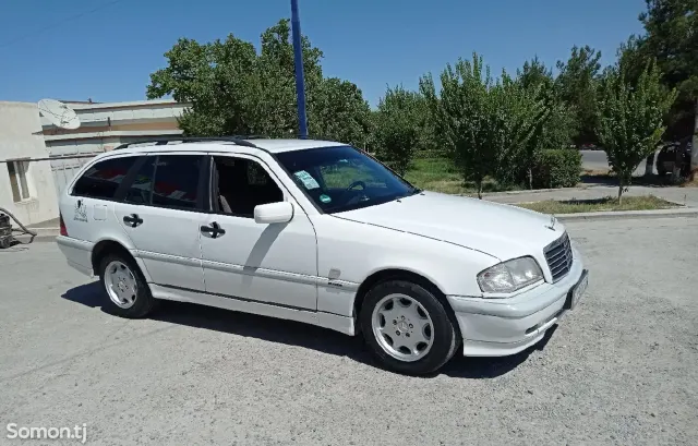 Mercedes-Benz C class 2000 · 2.4 AT