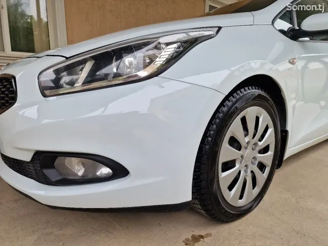 Kia Ceed 2014 · 1.4 MT