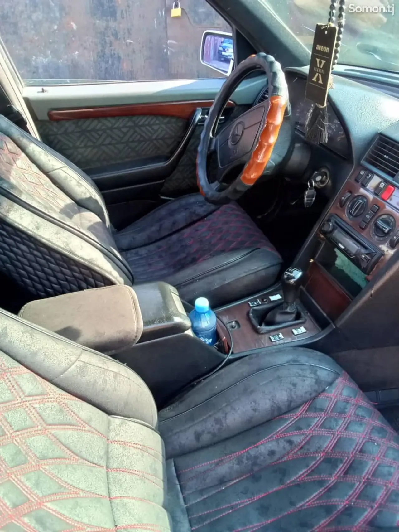 Mercedes-Benz C class 1995 · 2.0 MT