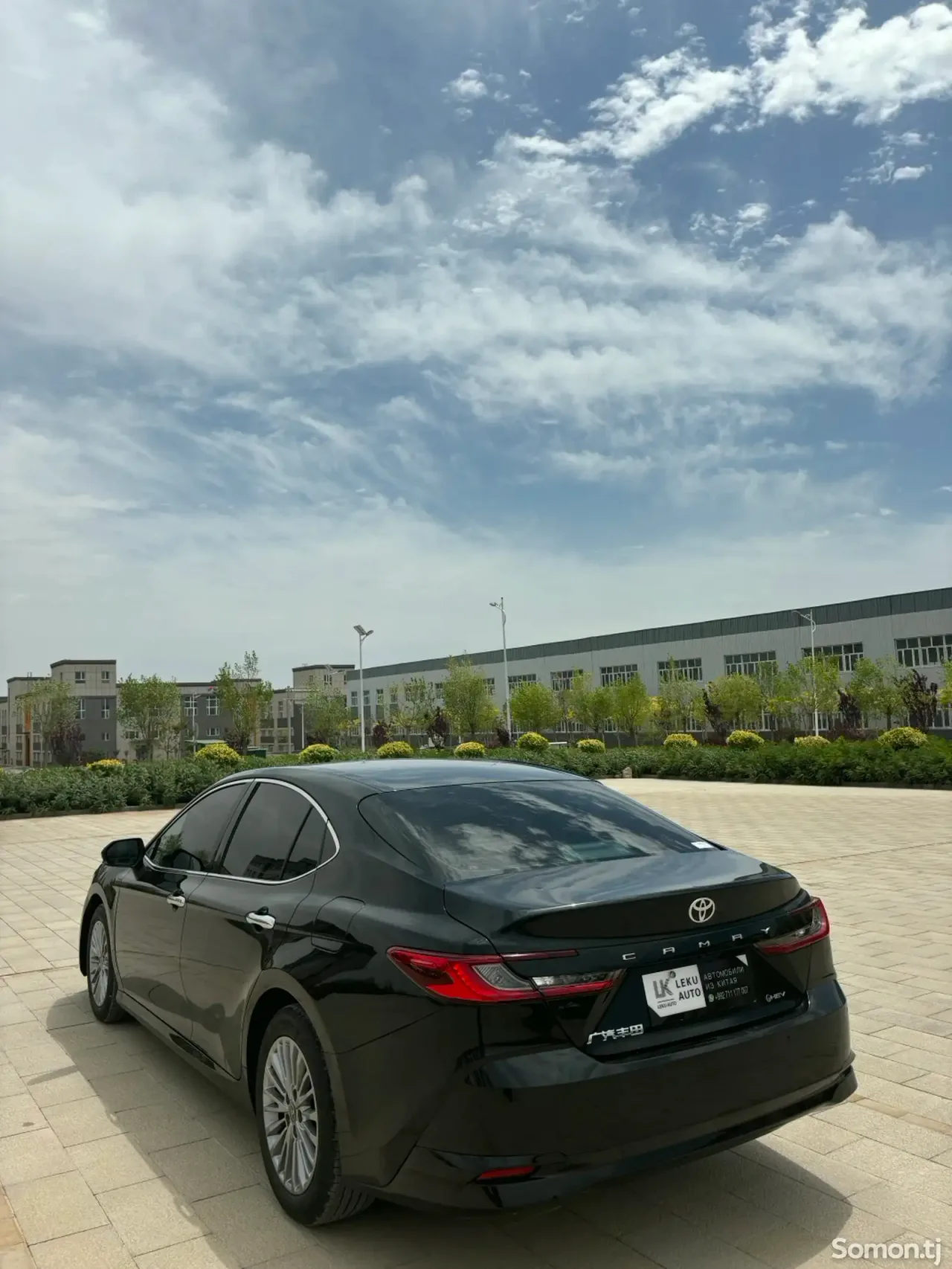 Toyota Camry 2025 · 2.0 AT
