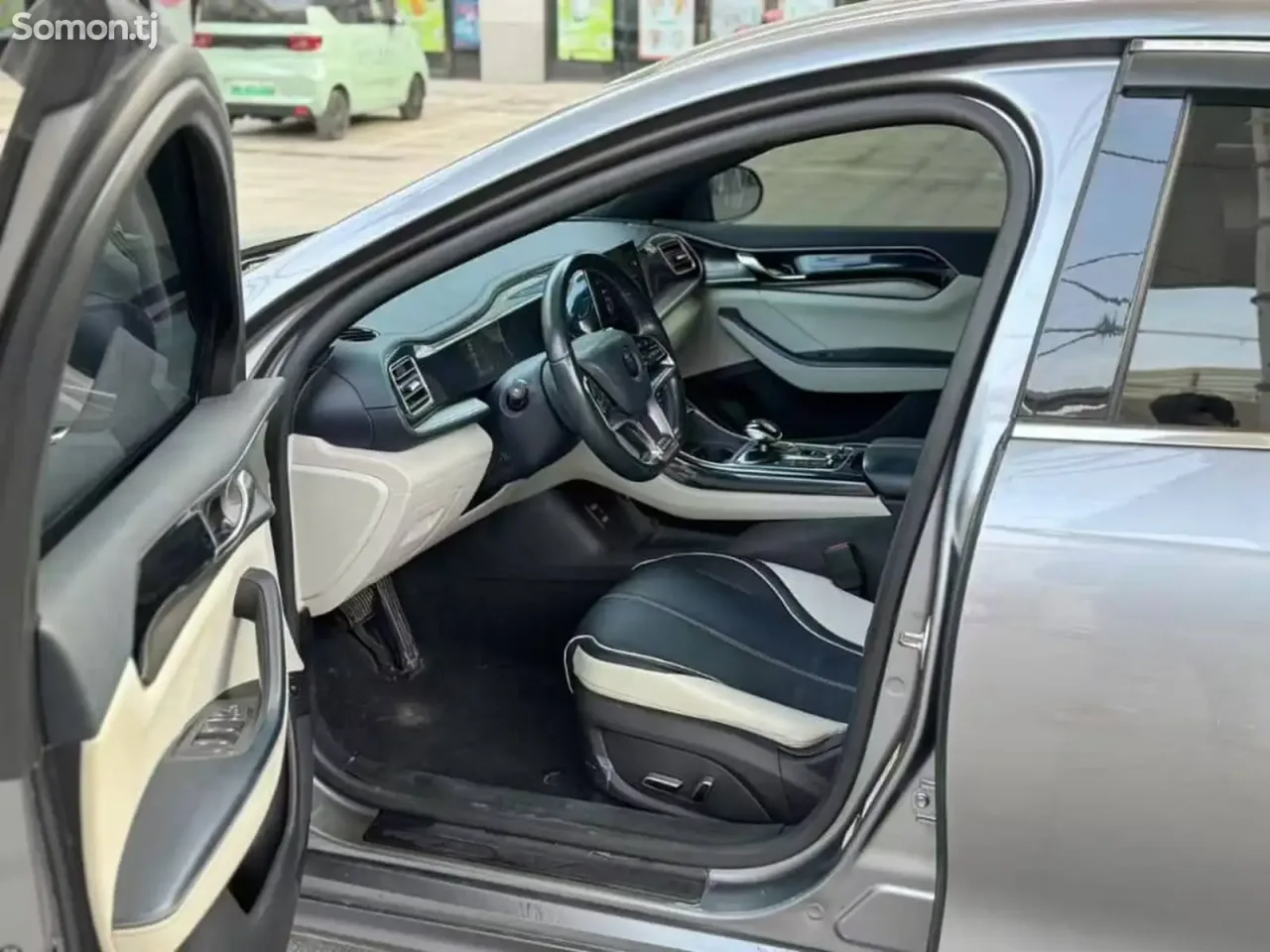 BYD Qin Plus 2022 · AT