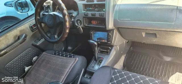 Toyota RAV 4 1997 · 2.0 AT