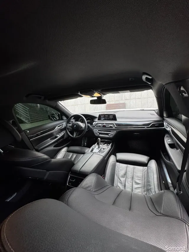 BMW 7 series 2019 · 3.0 AT