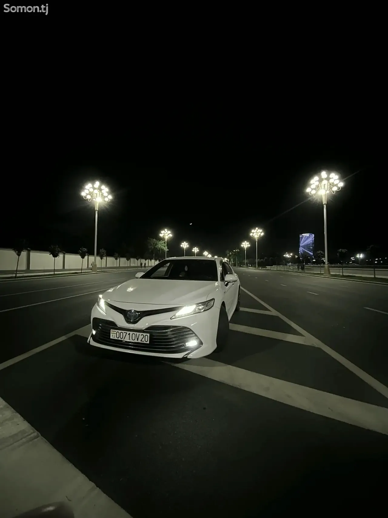 Toyota Camry 2018 · 2.5 AT