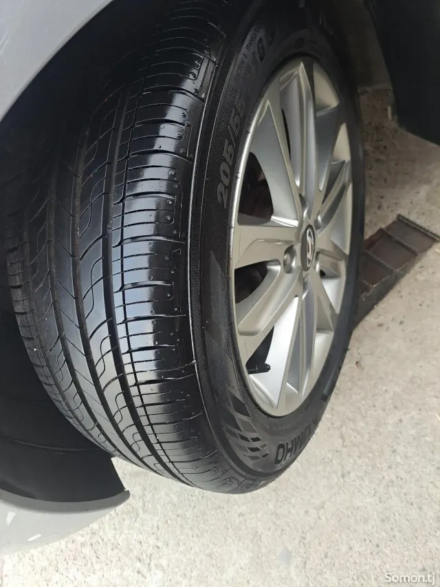 Hyundai Avante 2014 · 1.6 AT