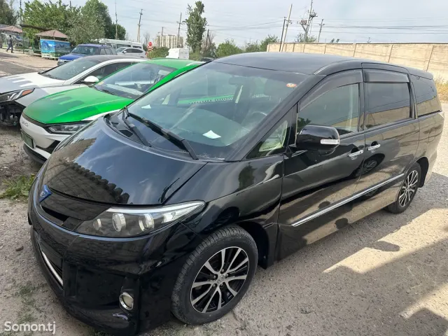 Toyota Estima 2014 · 2.4 AT