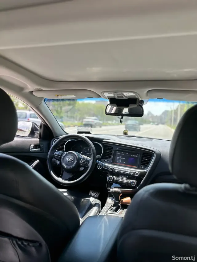 Kia K5 2014 · 2.0 AT