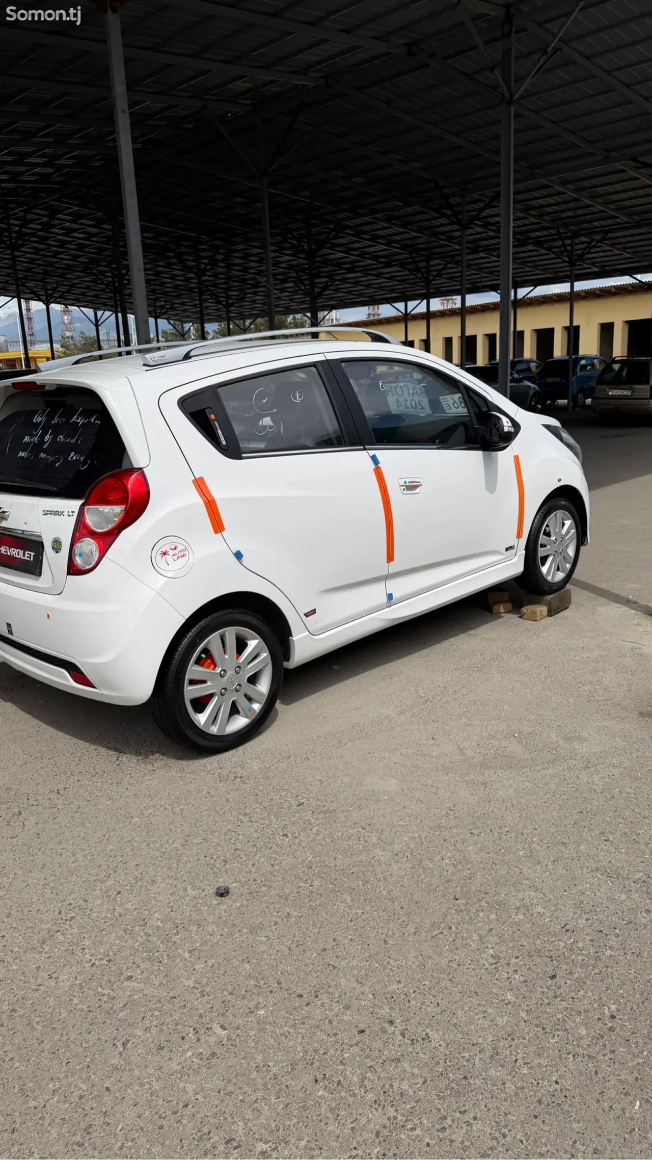 Chevrolet Spark 2014 · 1.0 AT