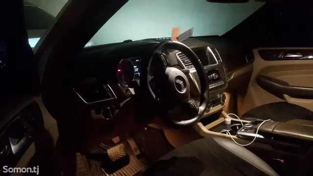 Mercedes-Benz ML class 2014 · 3.5 AT