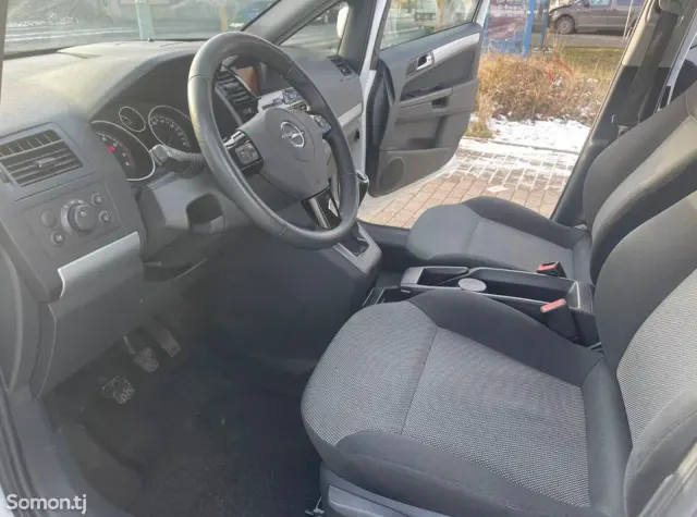 Opel Zafira 2014 · 1.8 MT