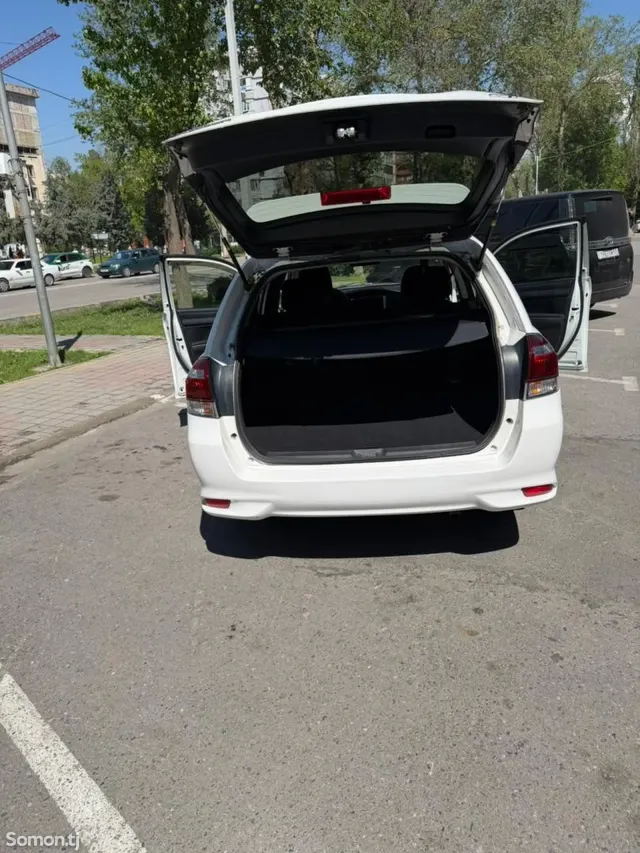 Toyota Fielder 2017 · 1.5 AT