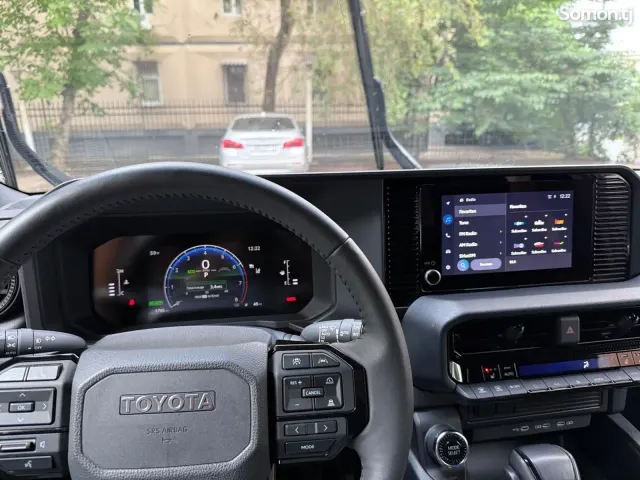 Toyota Land Cruiser Prado 2025 · 2.4 AT