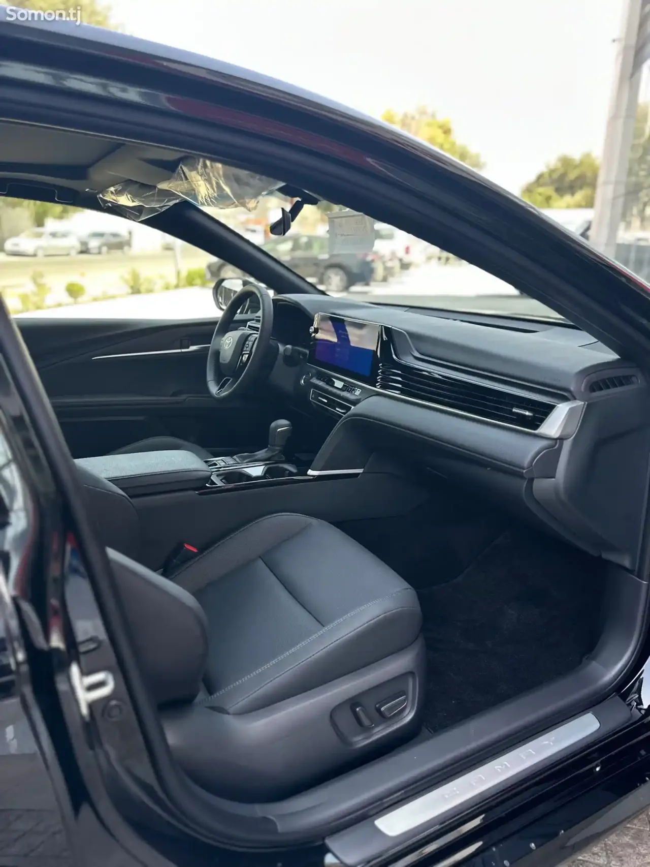 Toyota Camry 2025 · 2.5 AT