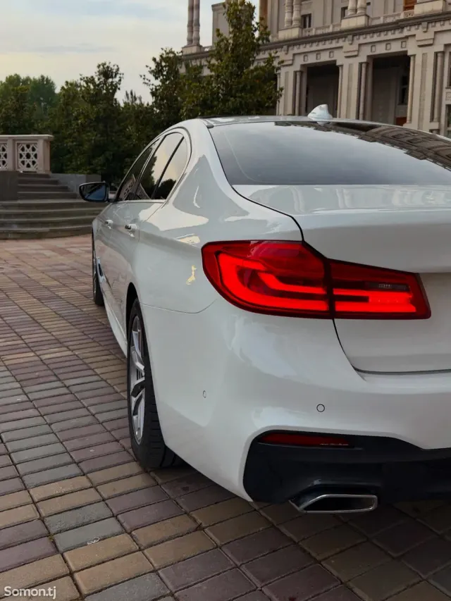 BMW 5 series 2018 · 2.0 AT