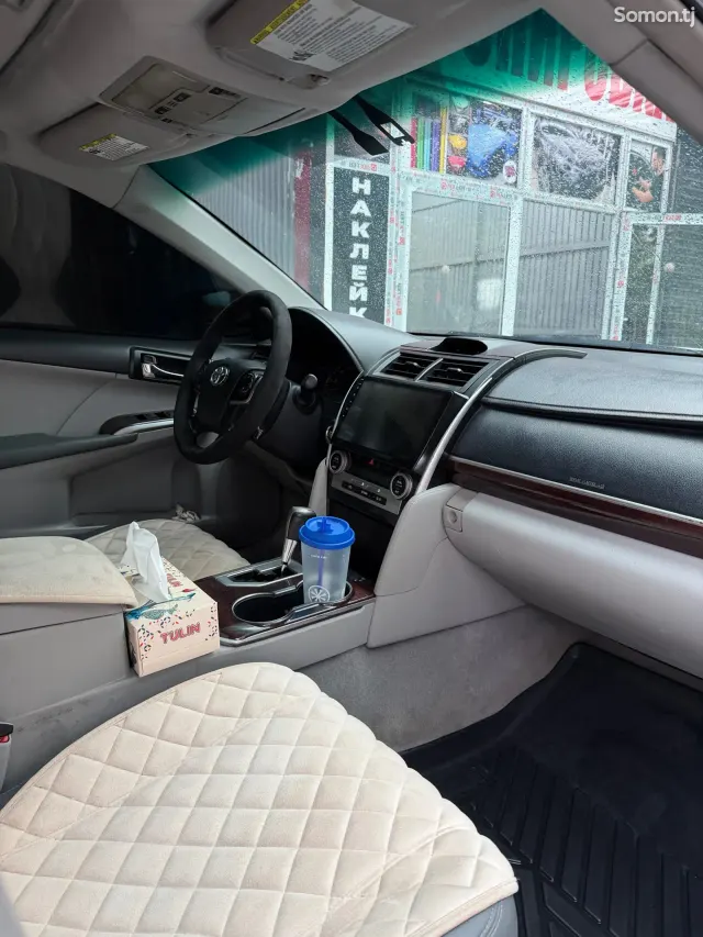 Toyota Camry 2013 · 3.5 AT