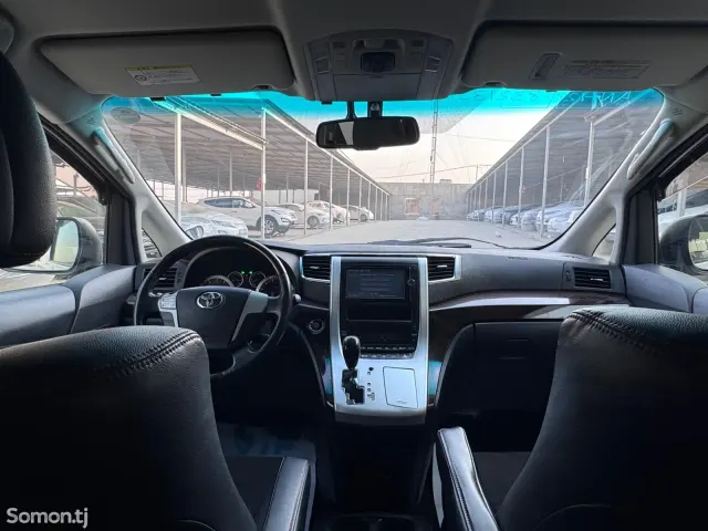 Toyota Vellfire 2014 · 2.4 AT