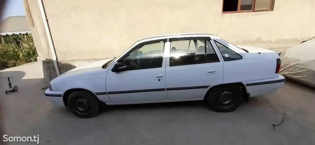 Daewoo Nexia 1996 · 1.6 MT