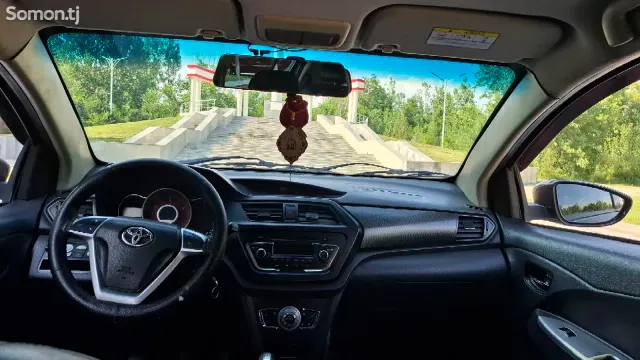 Lifan X50 2018 · MT