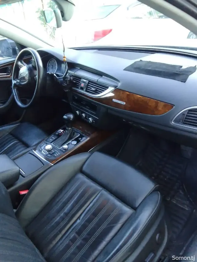 Audi A6 2015 · 2.8 AT