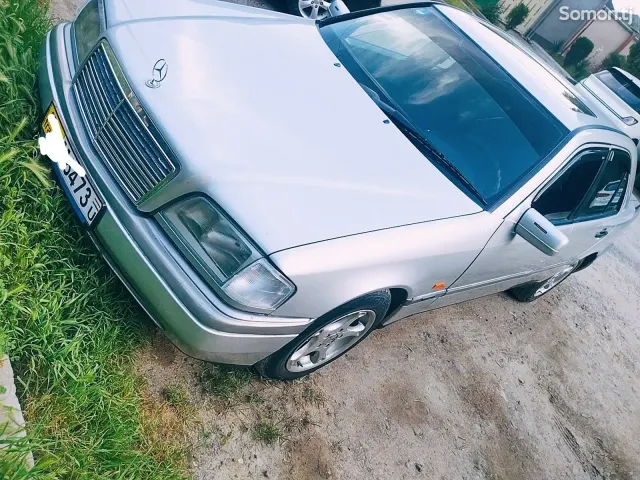 Mercedes-Benz C class 1995 · 1.8 MT