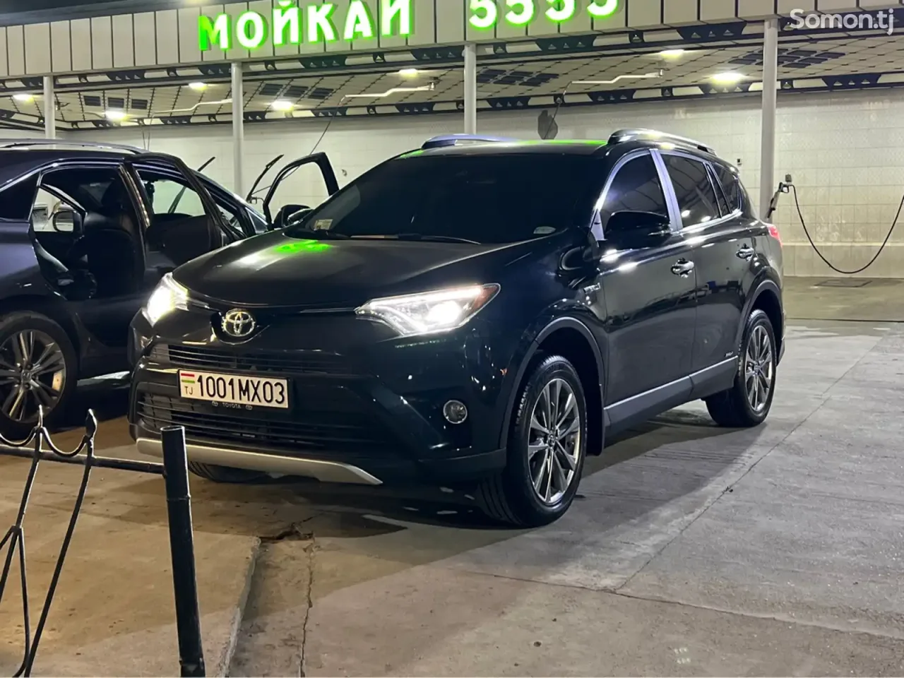 Toyota RAV 4 2017 · 2.5 AT