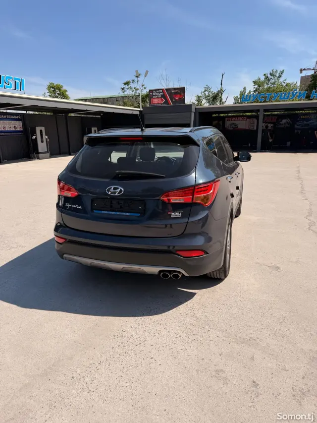 Hyundai Santa Fe 2015 · 2.0 AT