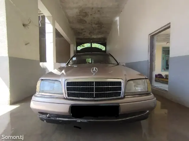 Mercedes-Benz C class 1994 · 1.8 AT