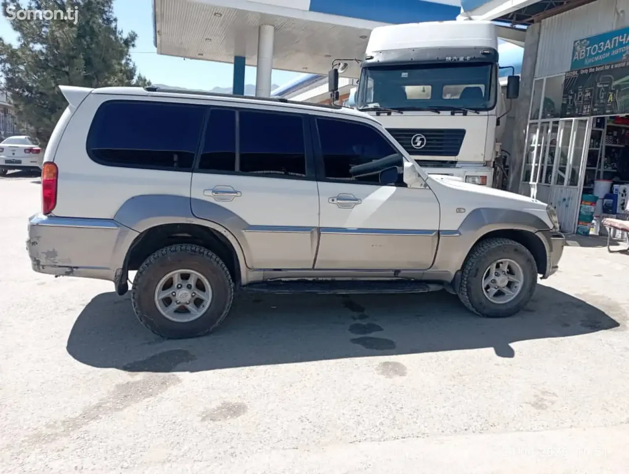 Hyundai Terracan 2001 · 2.5 MT