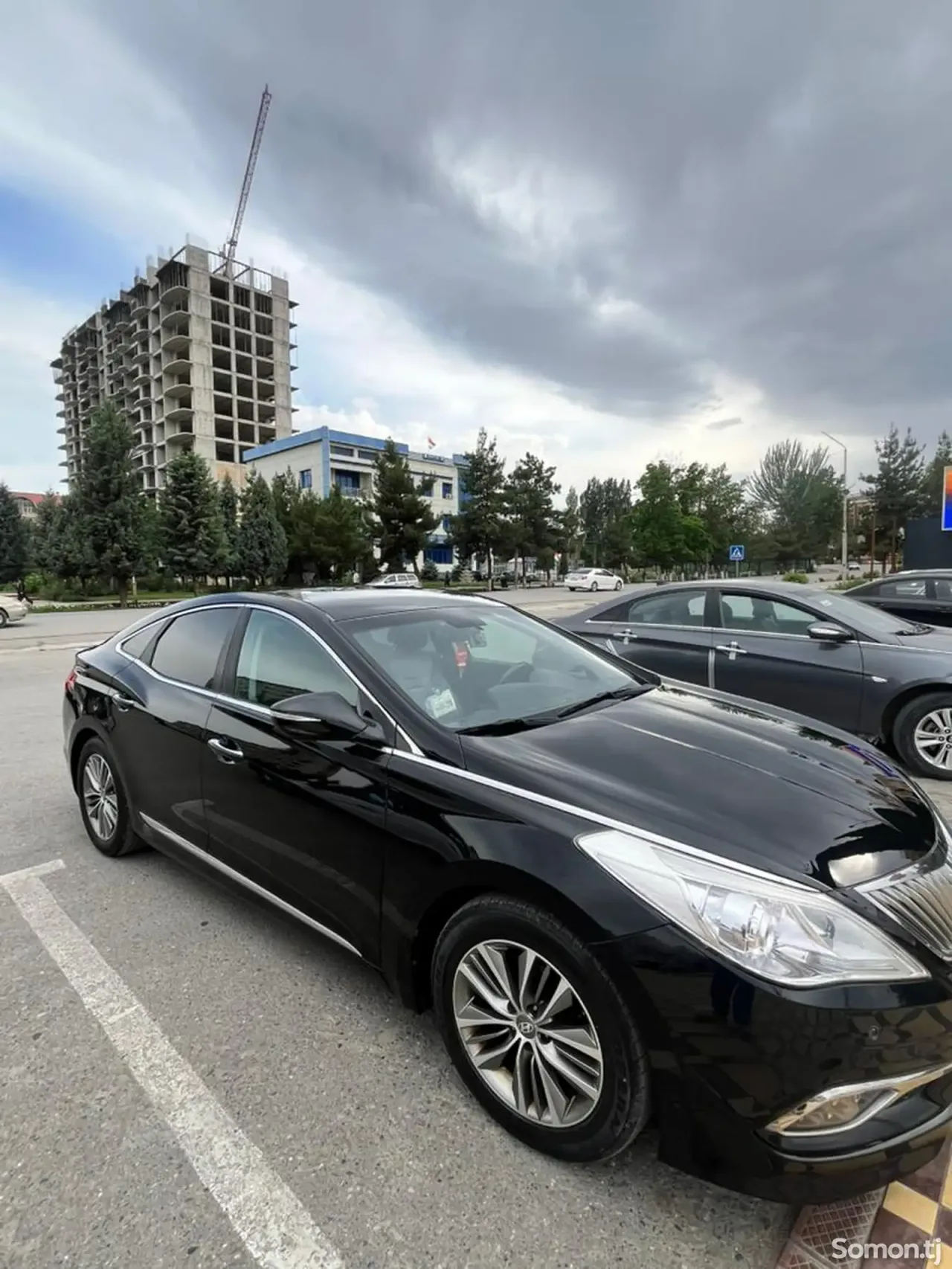 Hyundai Grandeur 2015 · 2.4 AT