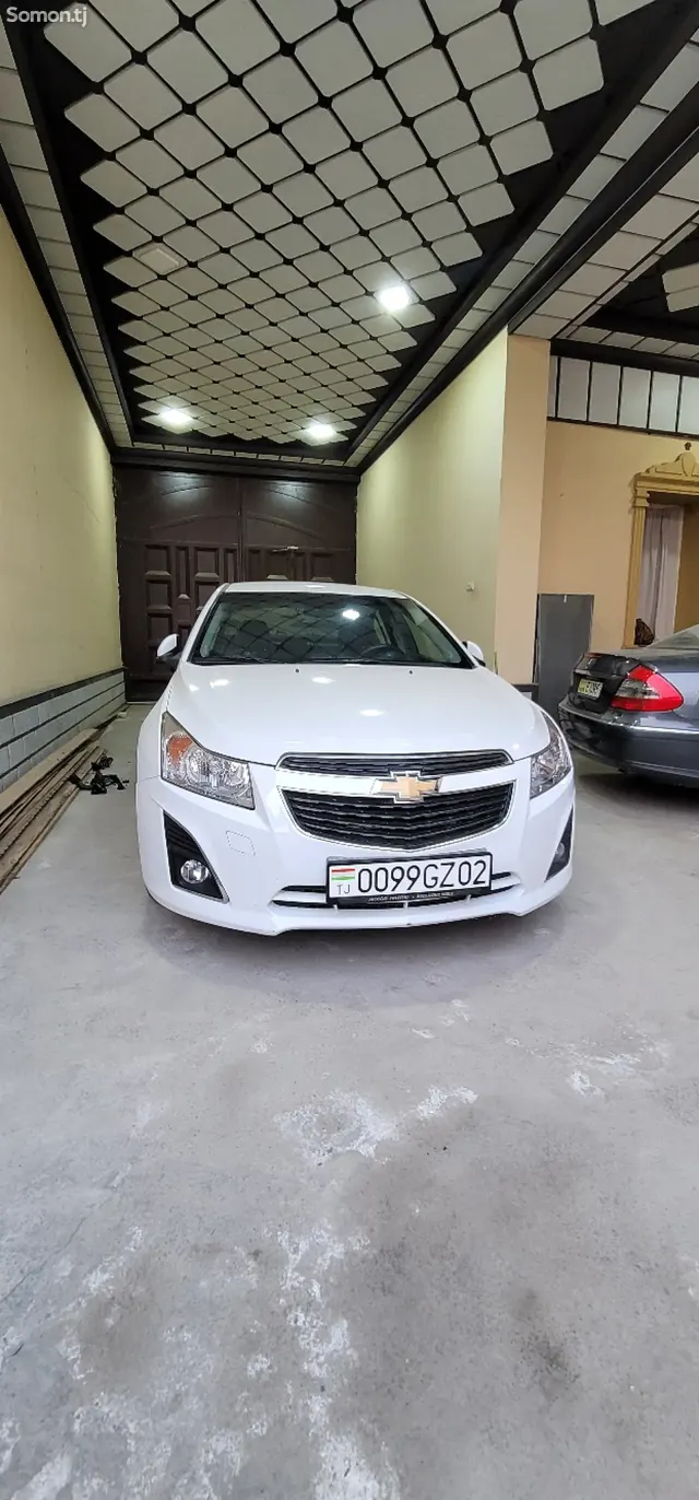 Chevrolet Cruze 2014 · 1.8 AT