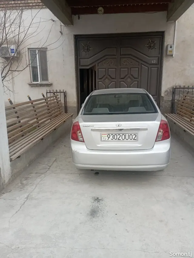 Chevrolet Lacetti 2006 · 1.6 MT