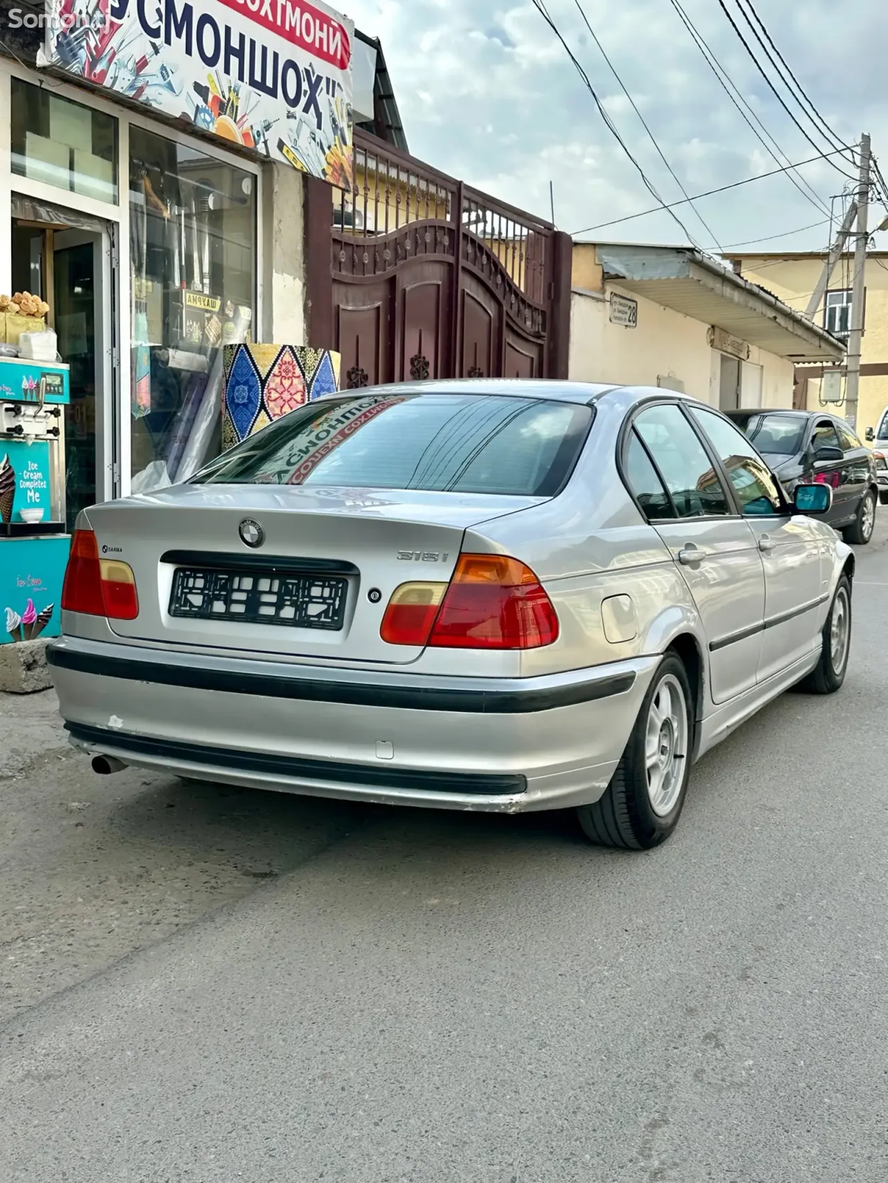 BMW 3 series 2000 · 1.8 MT