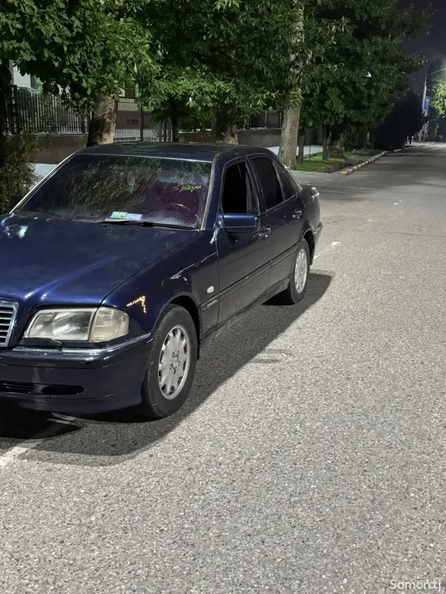 Mercedes-Benz C class 1999 · 2.8 AT