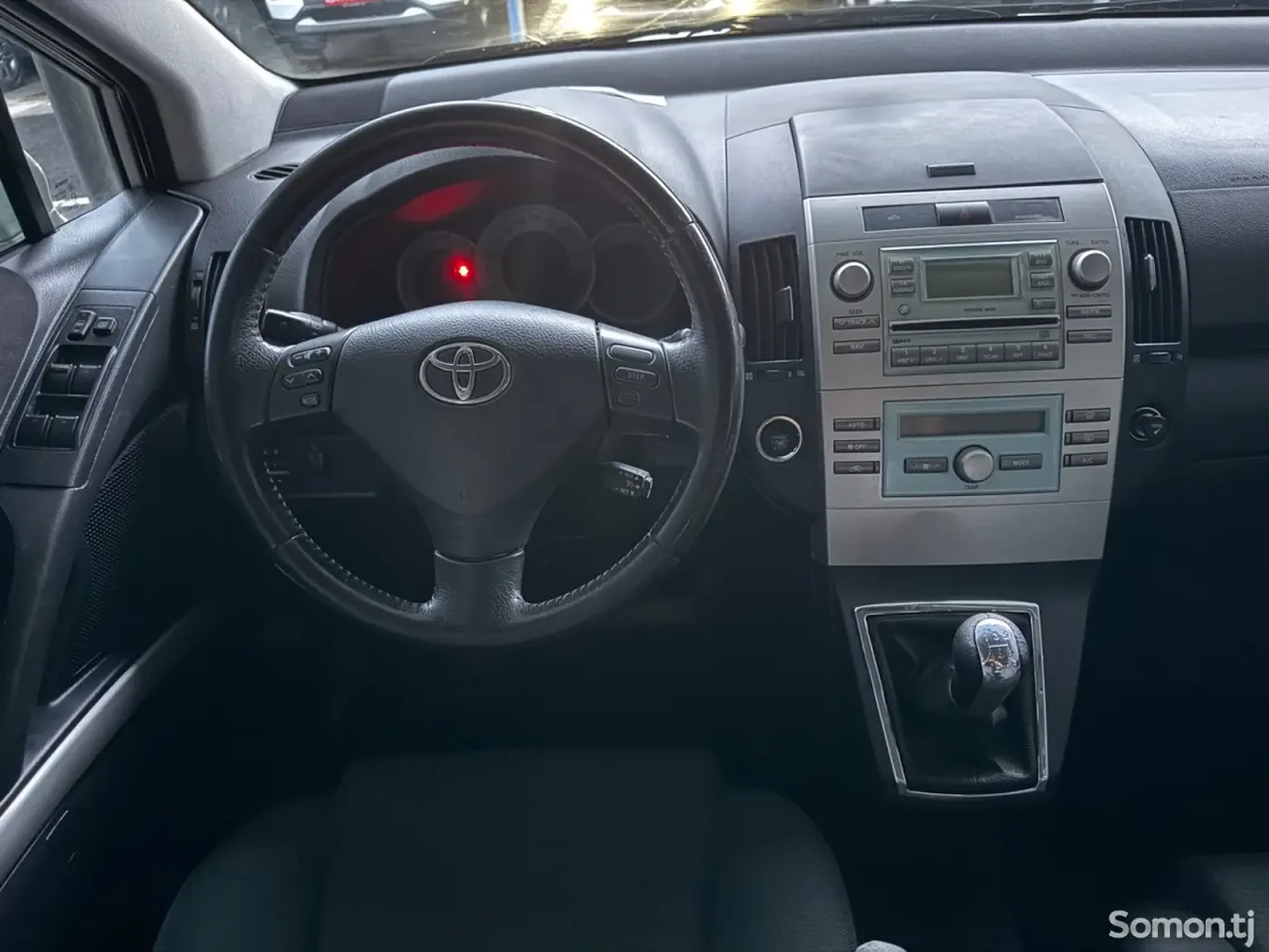 Toyota Corolla Verso 2006 · 1.8 MT