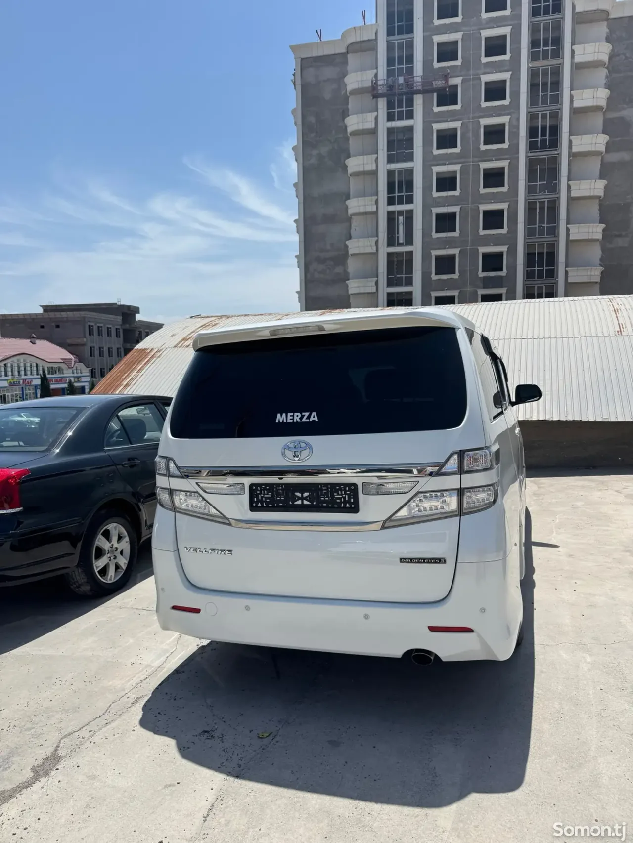 Toyota Vellfire 2015 · 2.4 AT