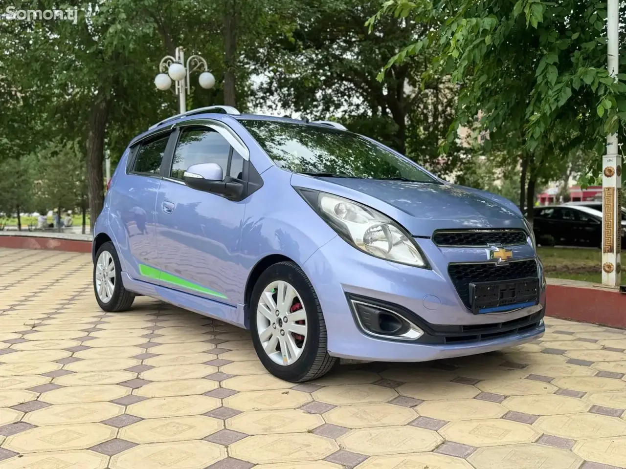 Chevrolet Spark 2015 · 1.1 AT