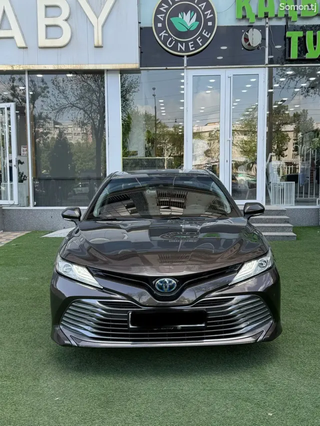 Toyota Camry 2018 · 2.5 AT