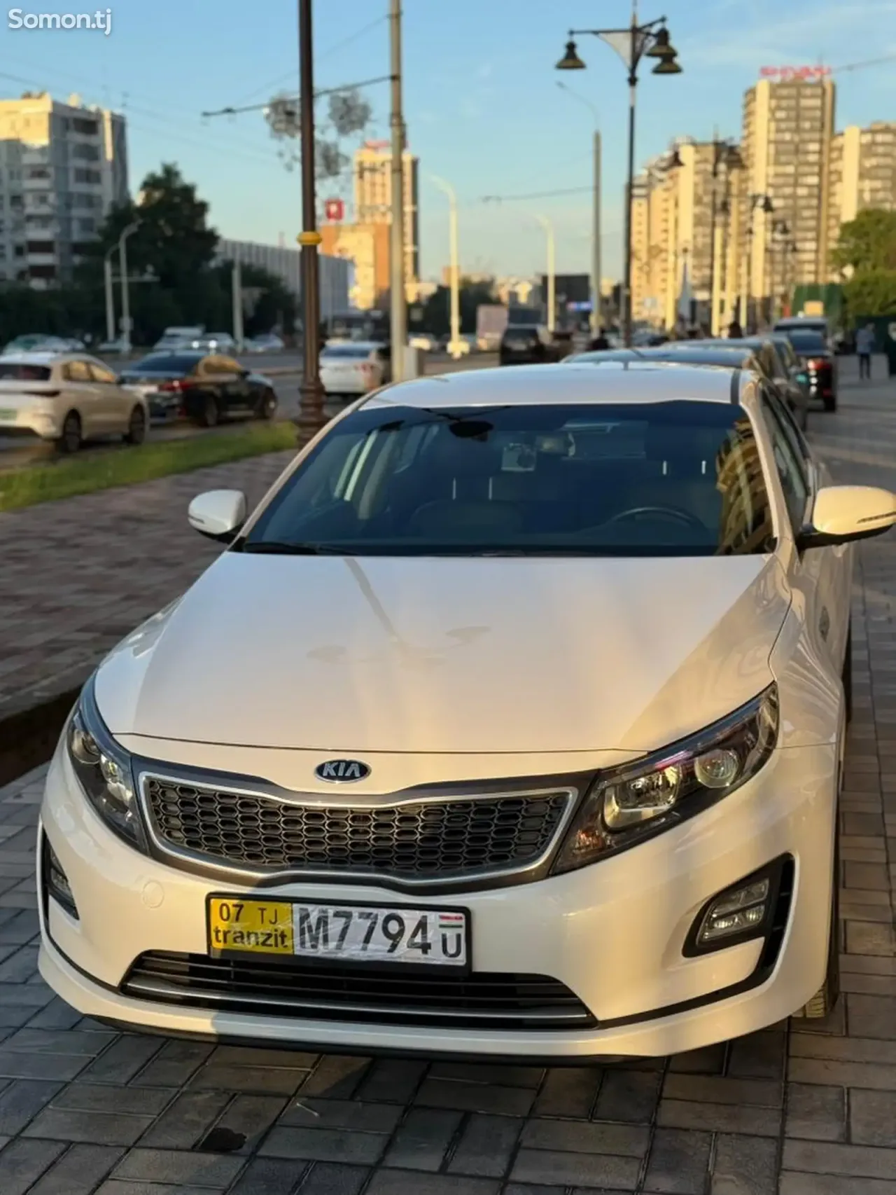 Kia K5 2015 · AT