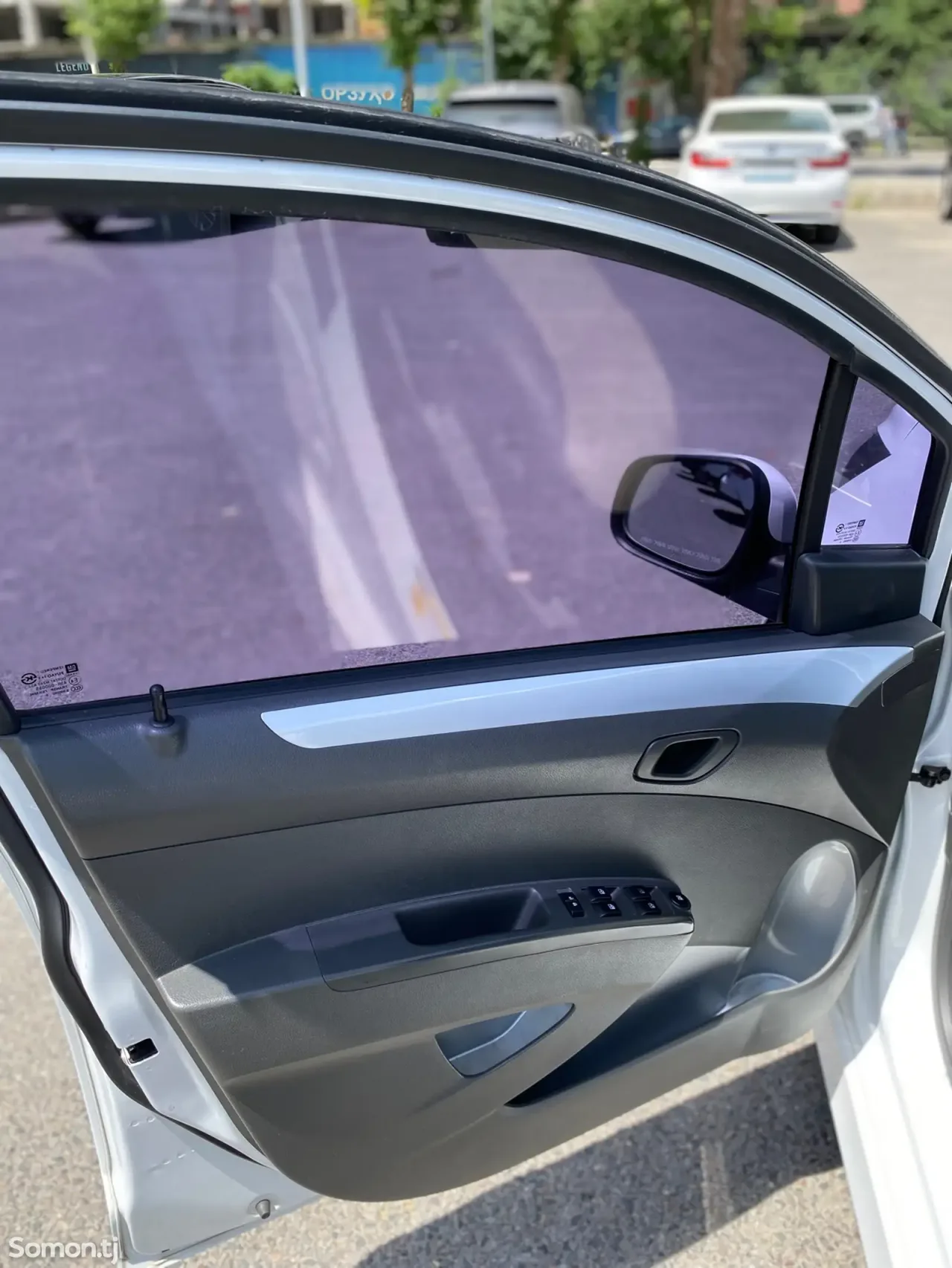 Chevrolet Spark 2014 · 1.0 AT