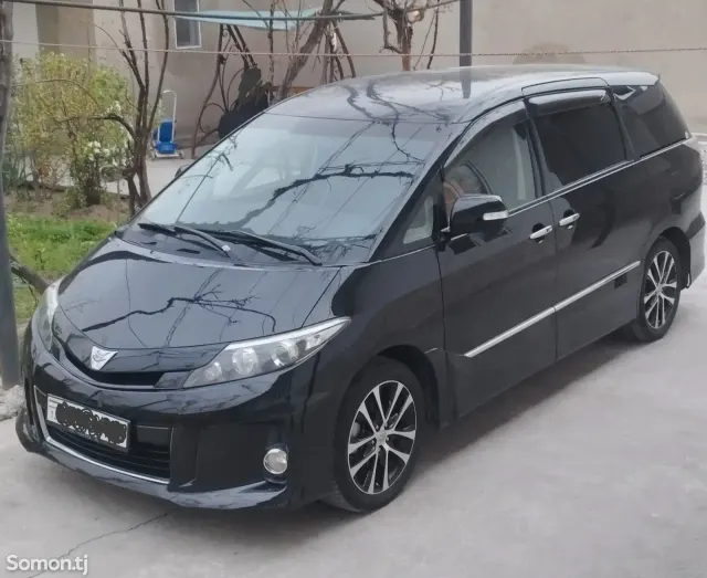 Toyota Estima 2014 · 2.4 AT
