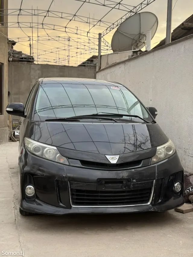 Toyota Estima 2014 · 2.4 AT