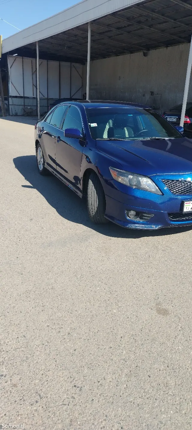 Toyota Camry 2011 · 2.5 AT