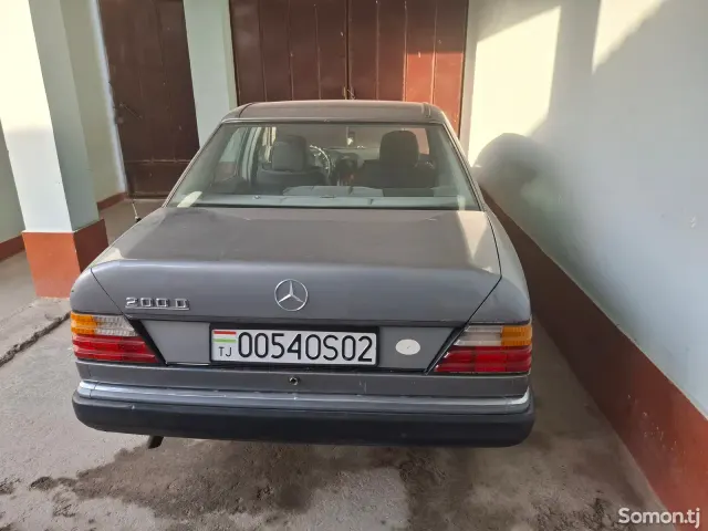 Mercedes-Benz C class 1992 · 2.0 MT