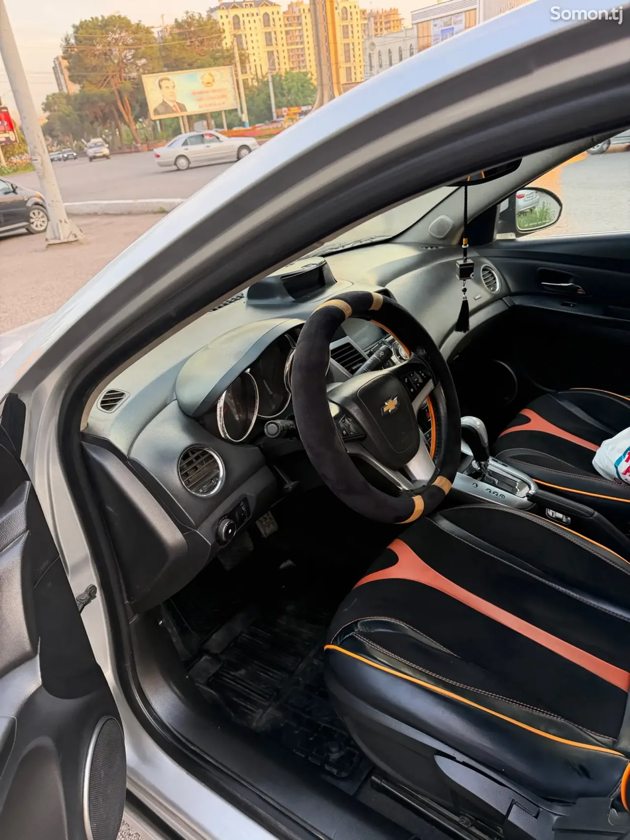 Chevrolet Cruze 2011 · 1.6 AT