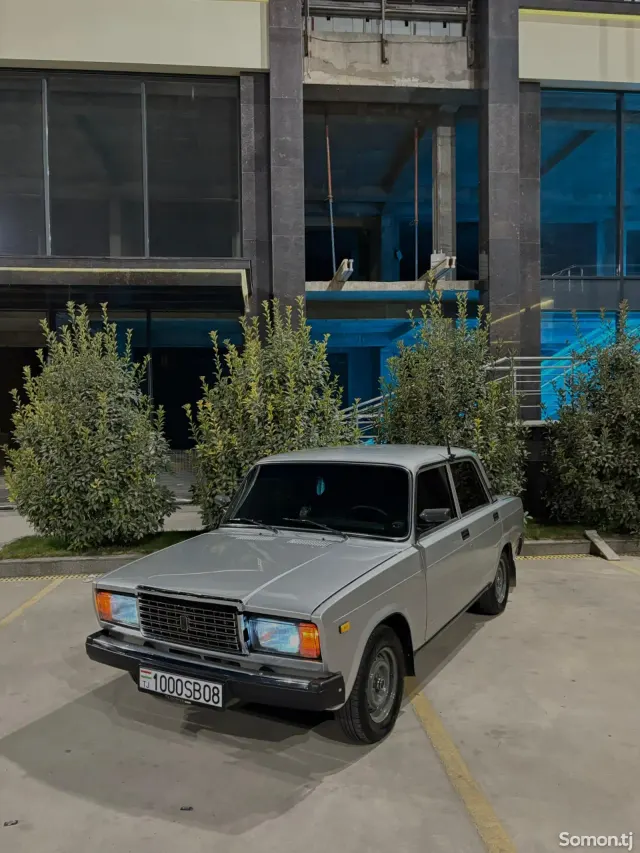 Lada (ВАЗ) 2107 2011 · 1.6 MT