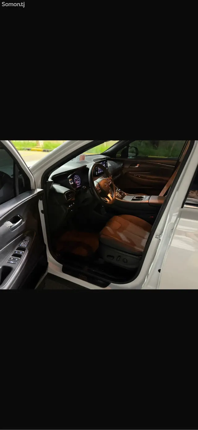 Hyundai Santa Fe 2022 · 2.5 AT
