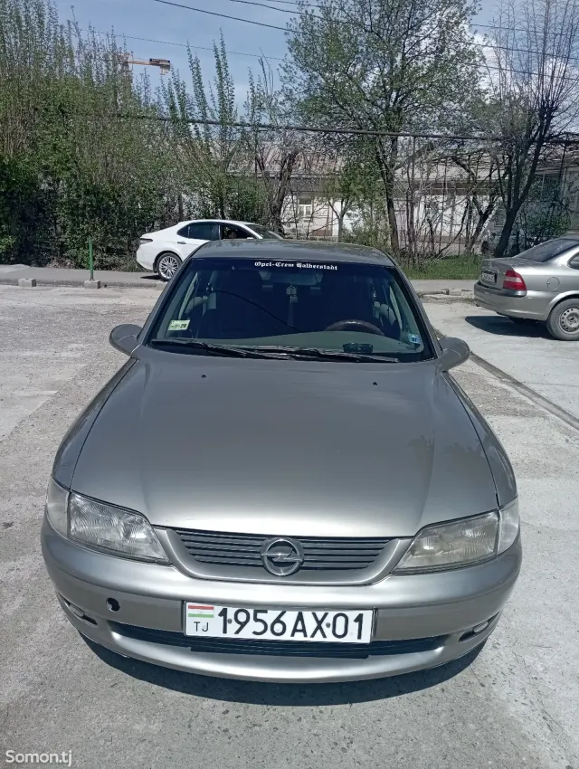 Opel Vectra B 1996 · 1.6 MT